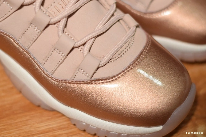 11 Air Low GS Gold Jordan Rose AH7860-105 1116